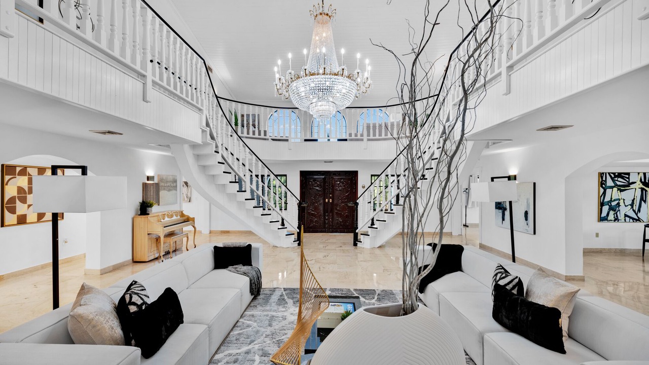 Photo of Livingroom in West Little Havana