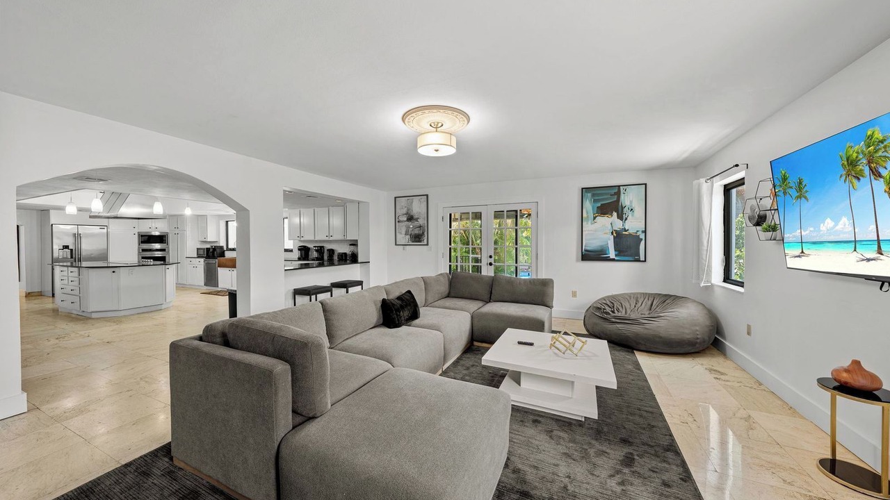 Photo of Livingroom in West Little Havana
