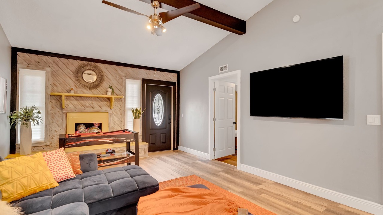 Photo of Livingroom in Jan Phyl Village