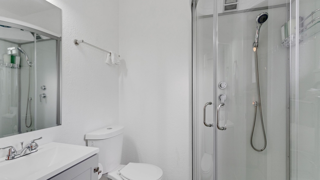 Photo of Bathroom in Jan Phyl Village