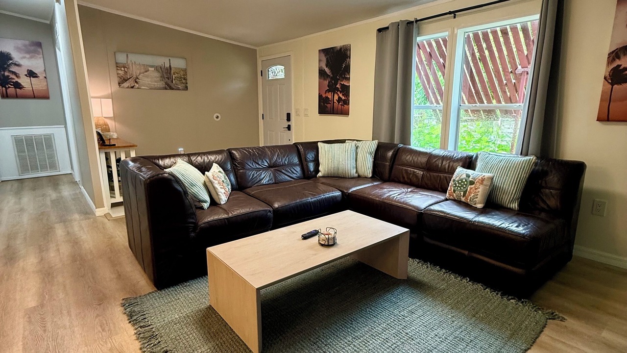 Photo of Livingroom in Stuart