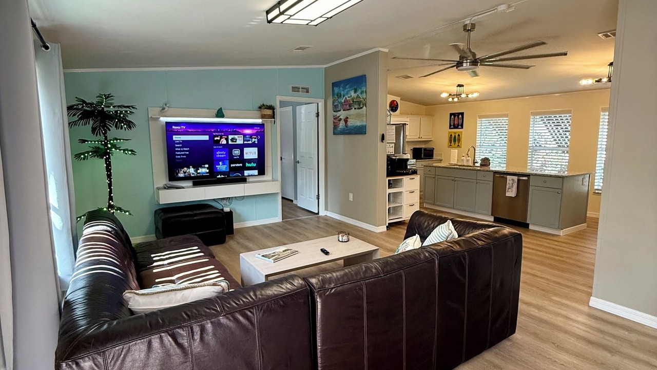 Photo of Livingroom in Stuart
