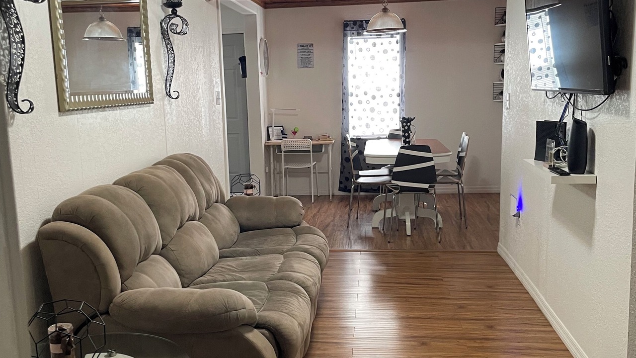 Photo of Livingroom in Winter Haven