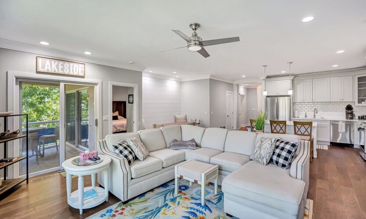 Photo of Livingroom in Salem