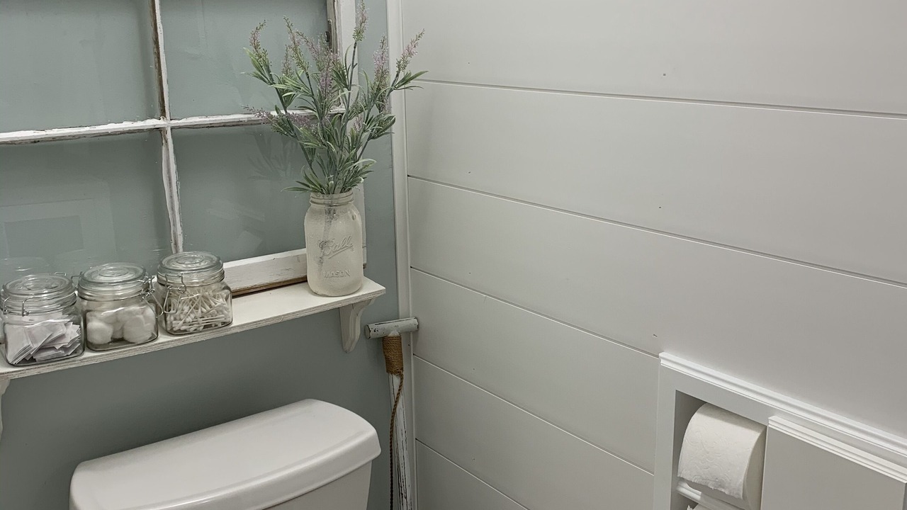 Photo of Bathroom in Crawfordville