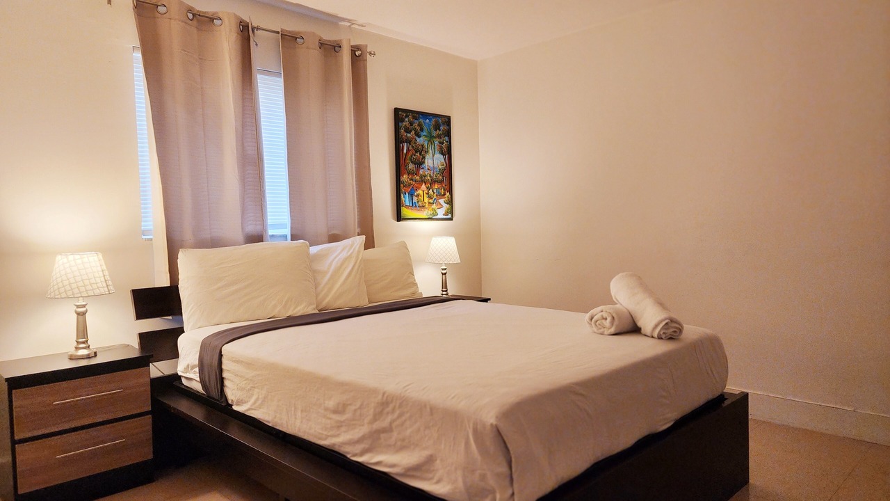 Photo of Bedroom in Riverside Park