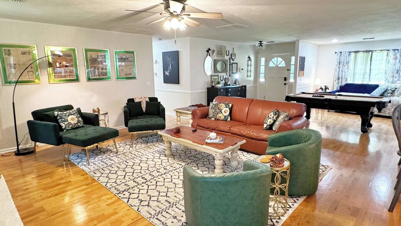 Photo of Livingroom in Tallahassee