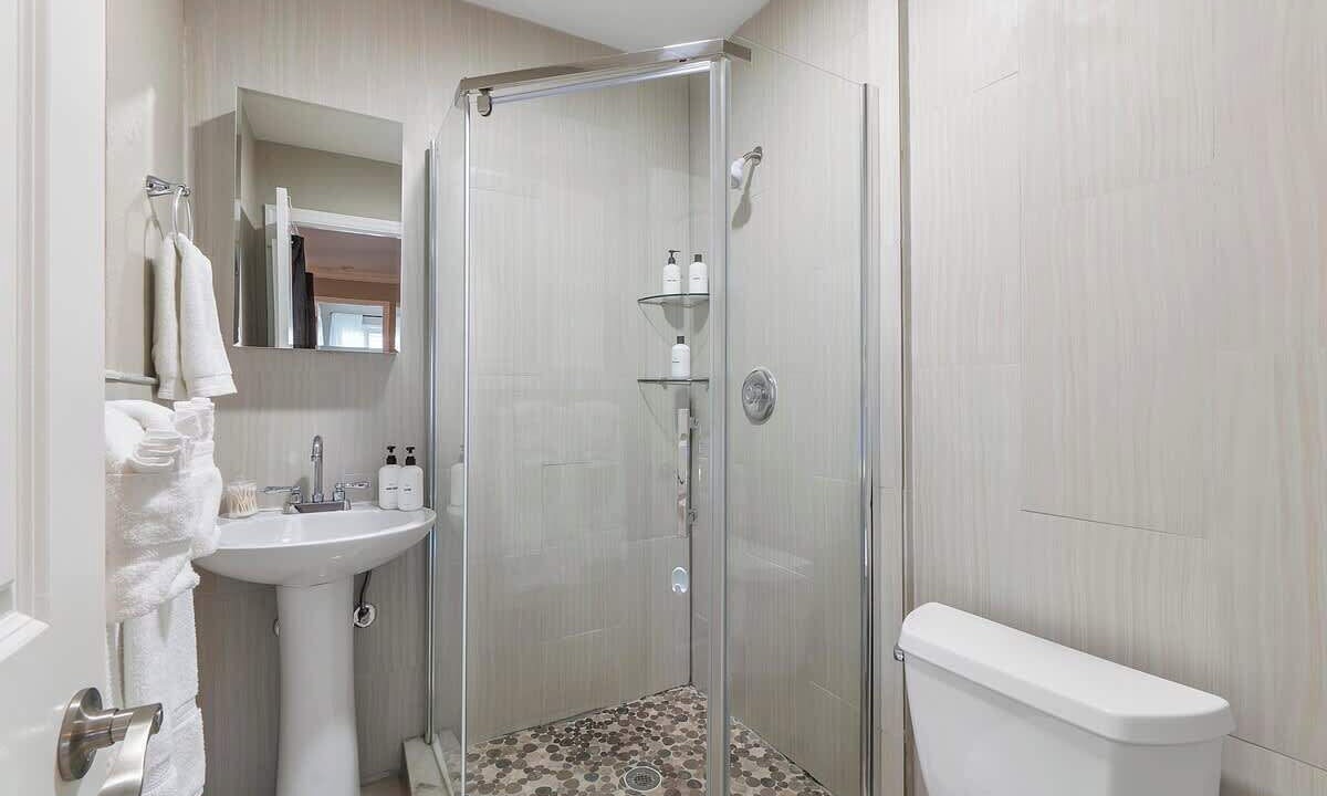 Photo of Bathroom in Lake Ridge