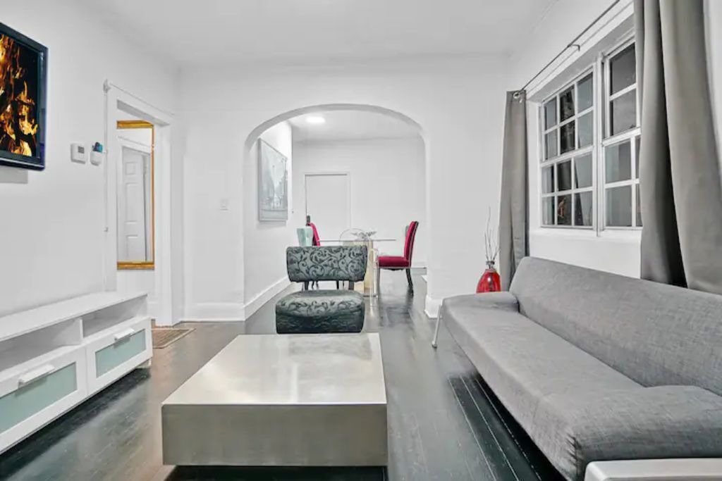 Photo of Livingroom in West Little River