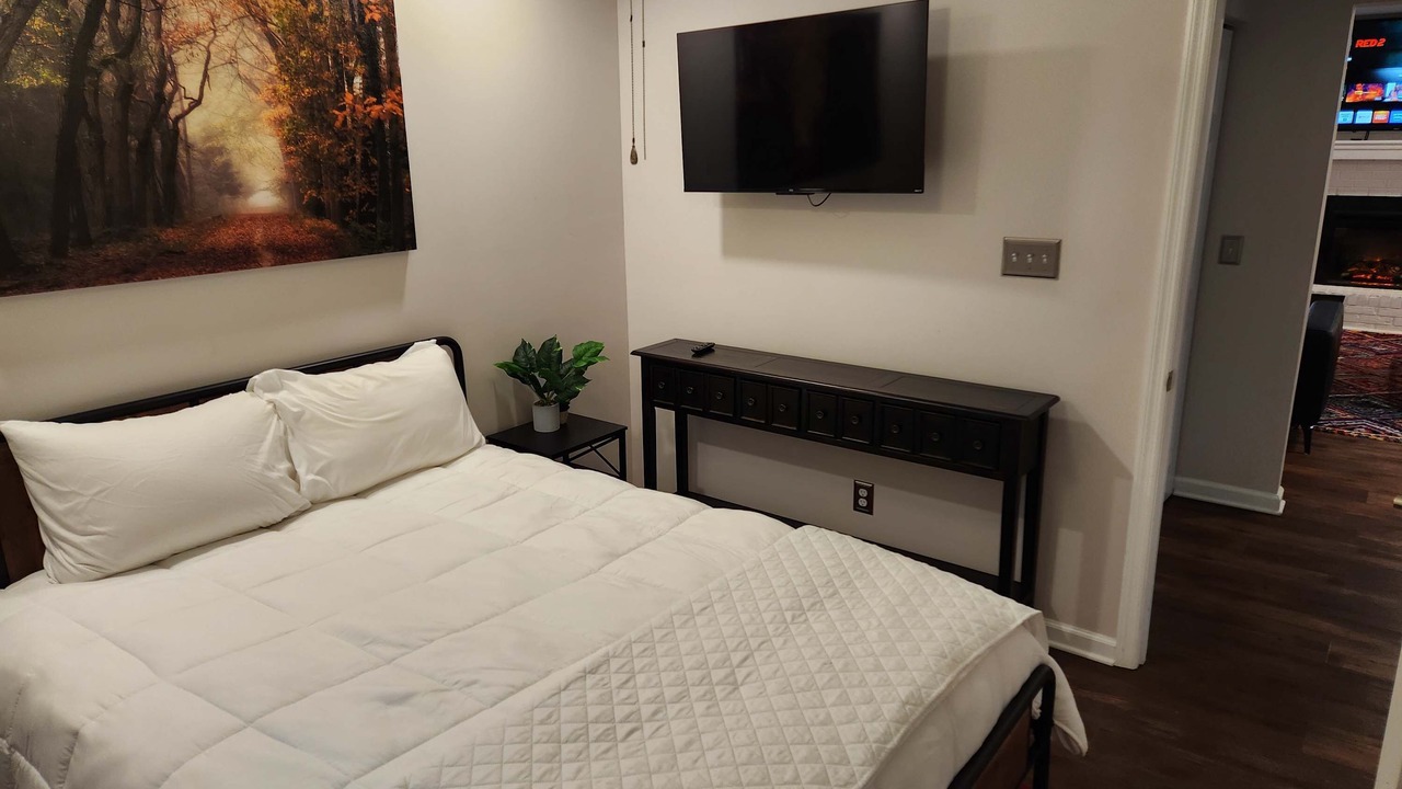Photo of Bedroom in Tallahassee