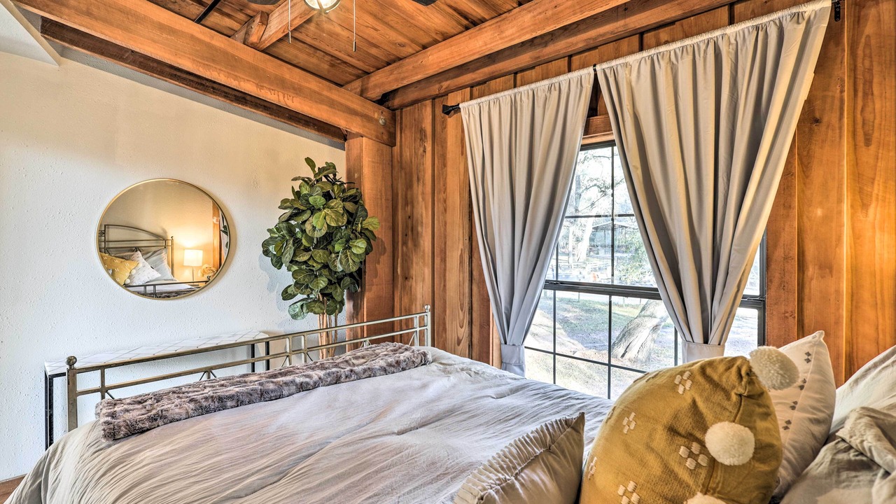 Photo of Bedroom in Fort White