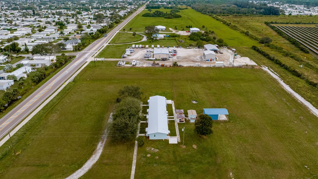 Photo of Outdoor in Barefoot Bay