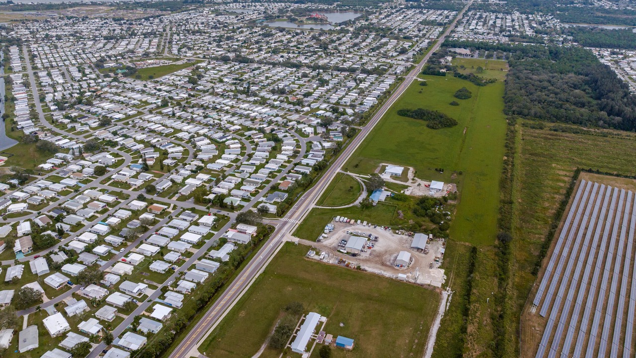 Photo of Outdoor in Barefoot Bay