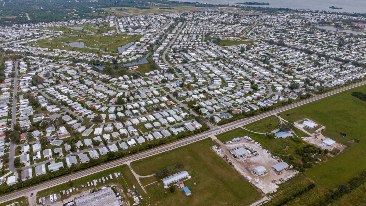 Photo of Outdoor in Barefoot Bay