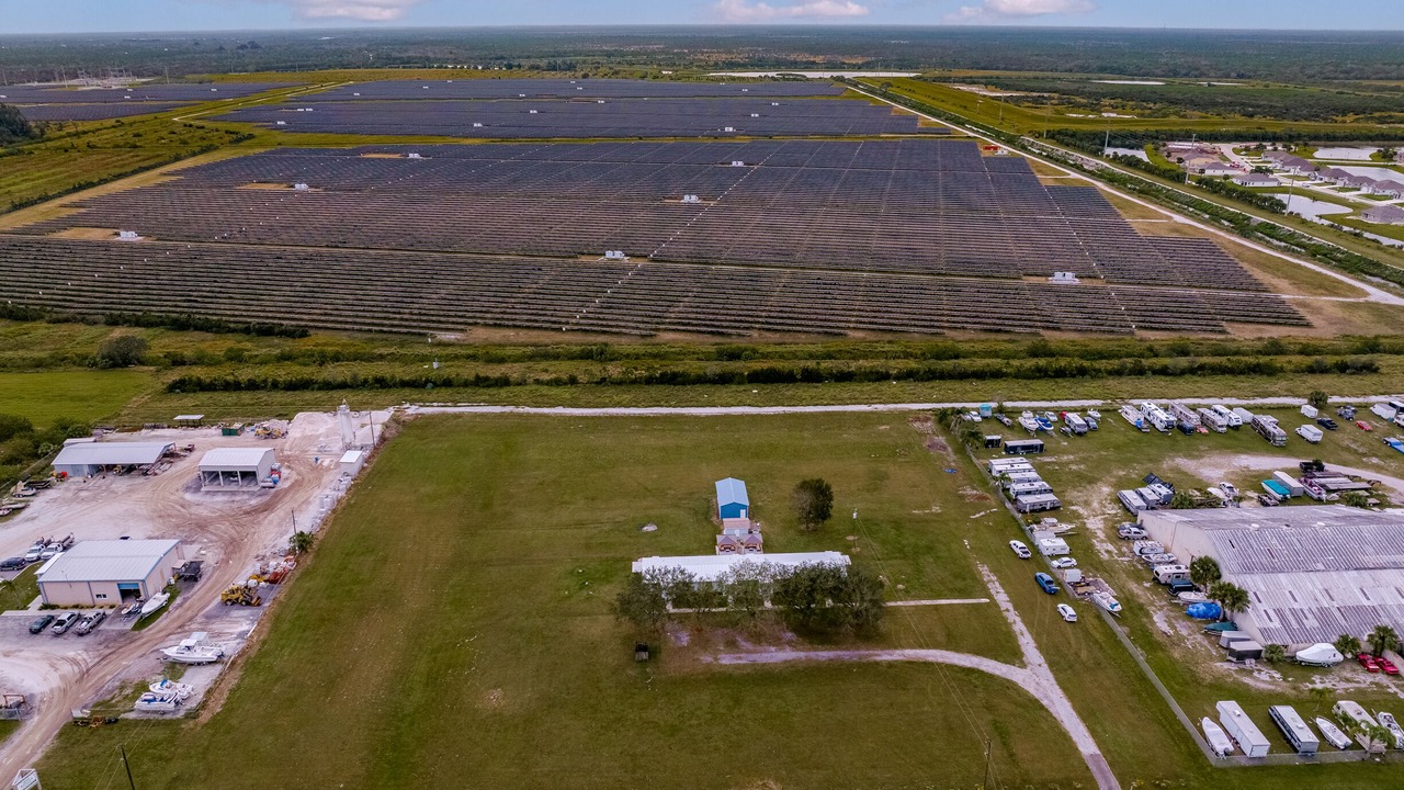 Photo of Outdoor in Barefoot Bay