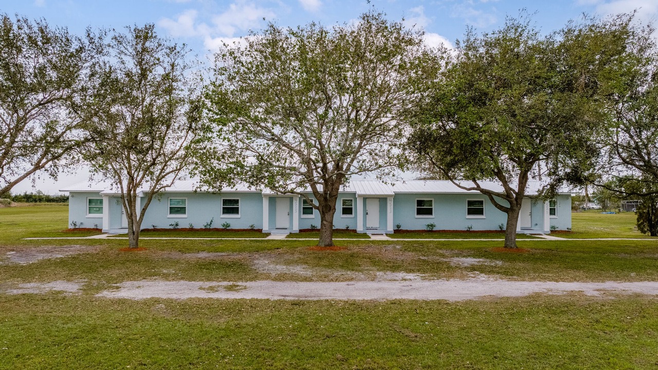 Photo of Outdoor in Barefoot Bay