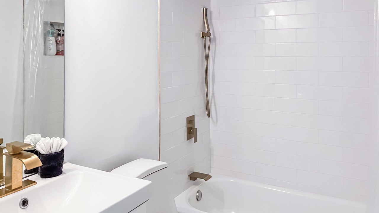 Photo of Bathroom in South Pointe