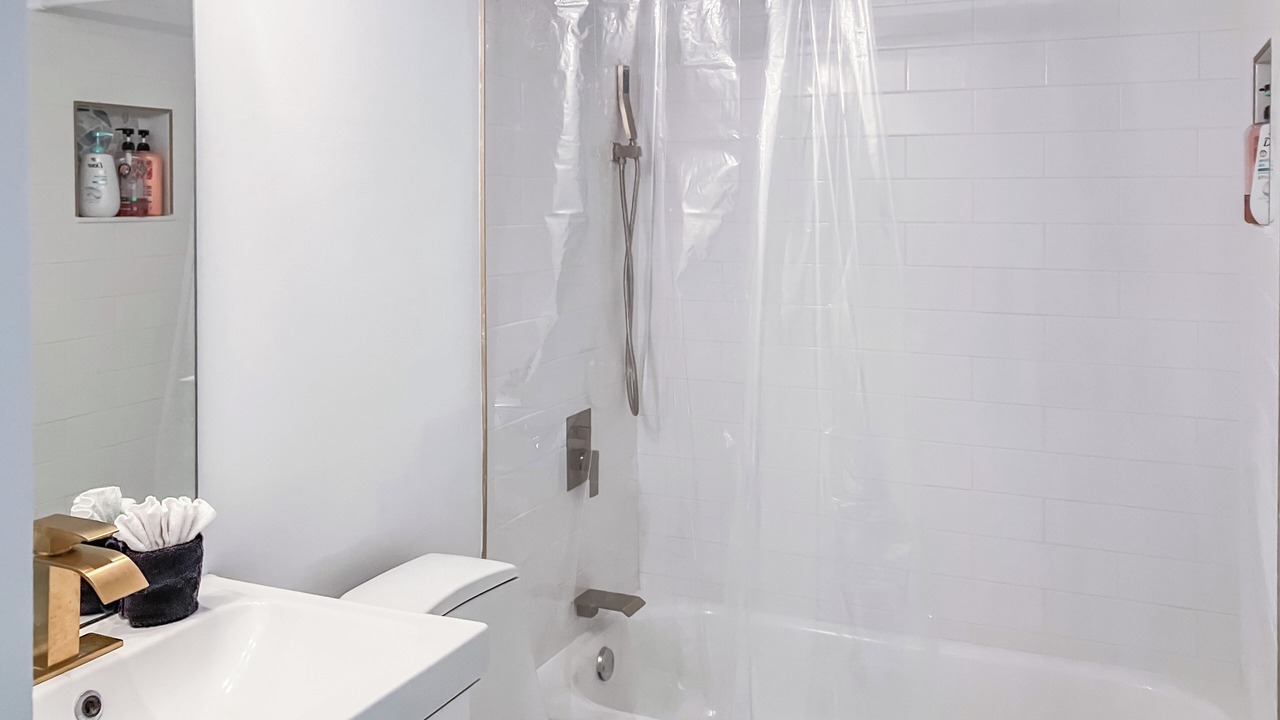 Photo of Bathroom in South Pointe