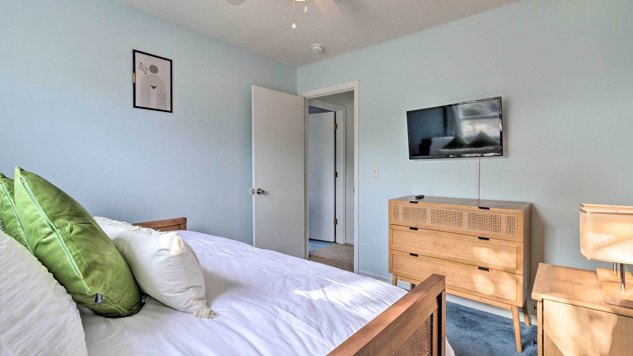 Photo of Bedroom in Lindfields