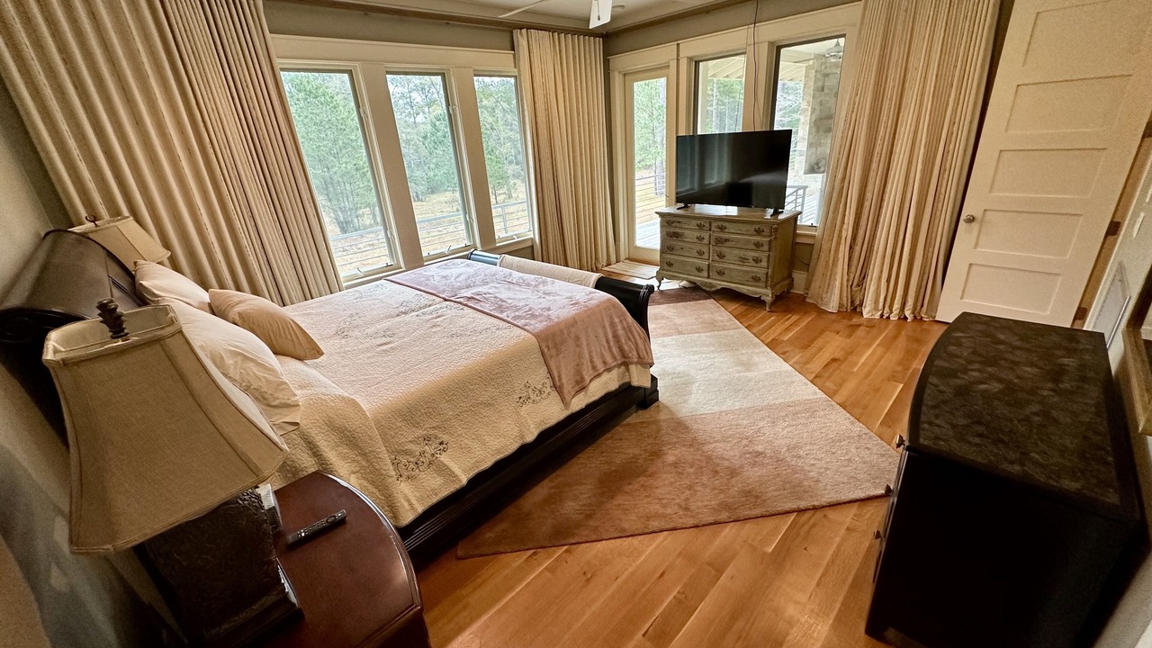 Photo of Bedroom in De Funiak Springs