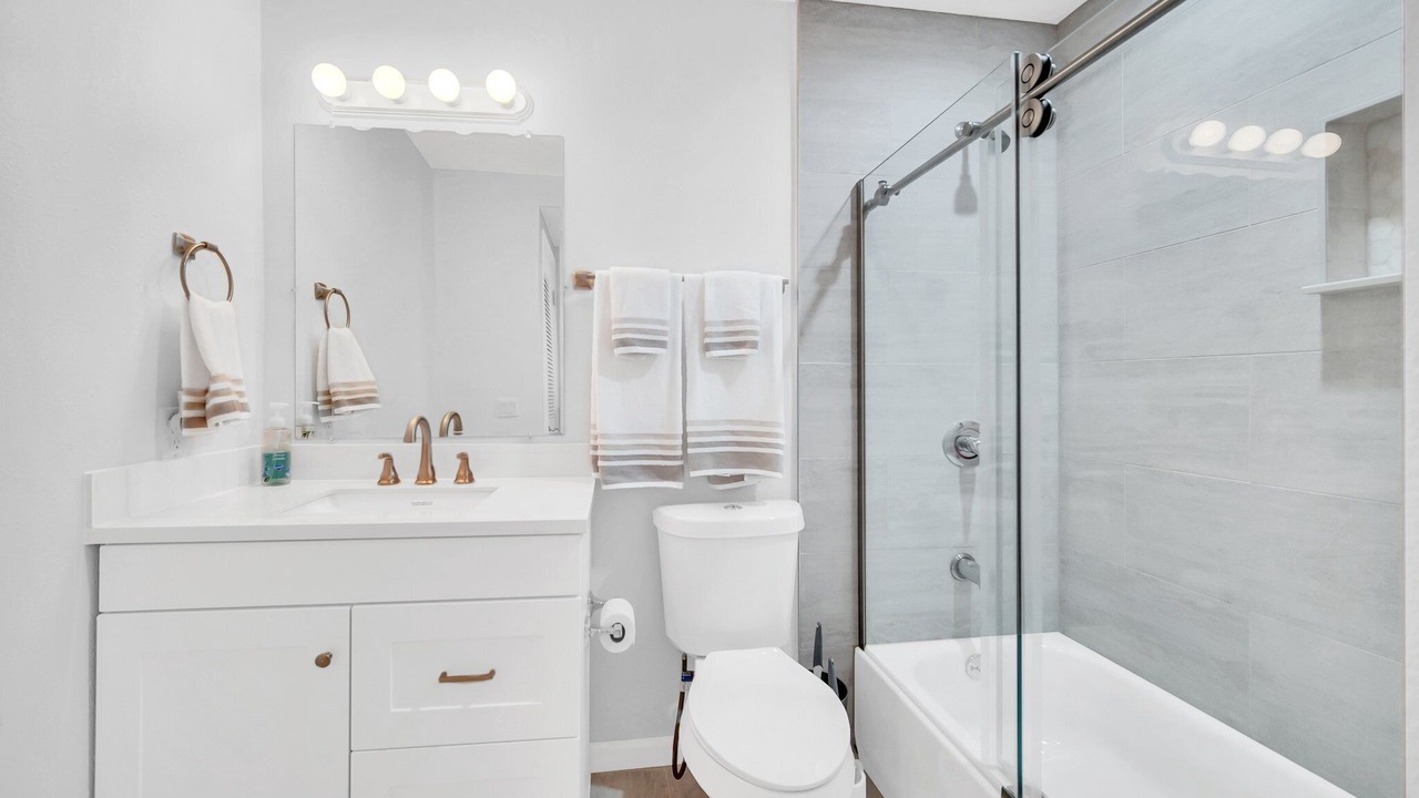 Photo of Bathroom in Bay Crest Park