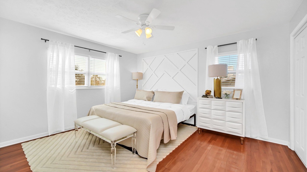 Photo of Bedroom in Bay Crest Park