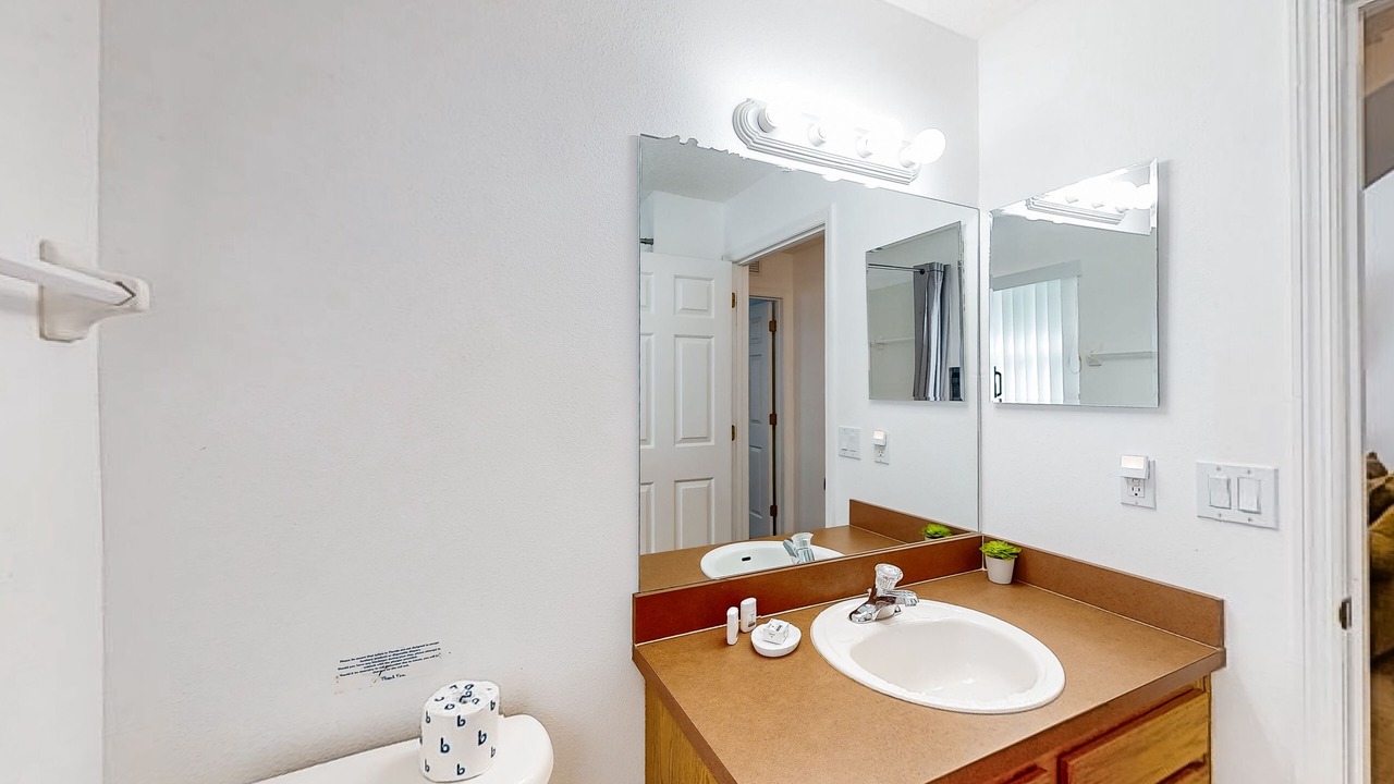Photo of Bathroom in Lindfields