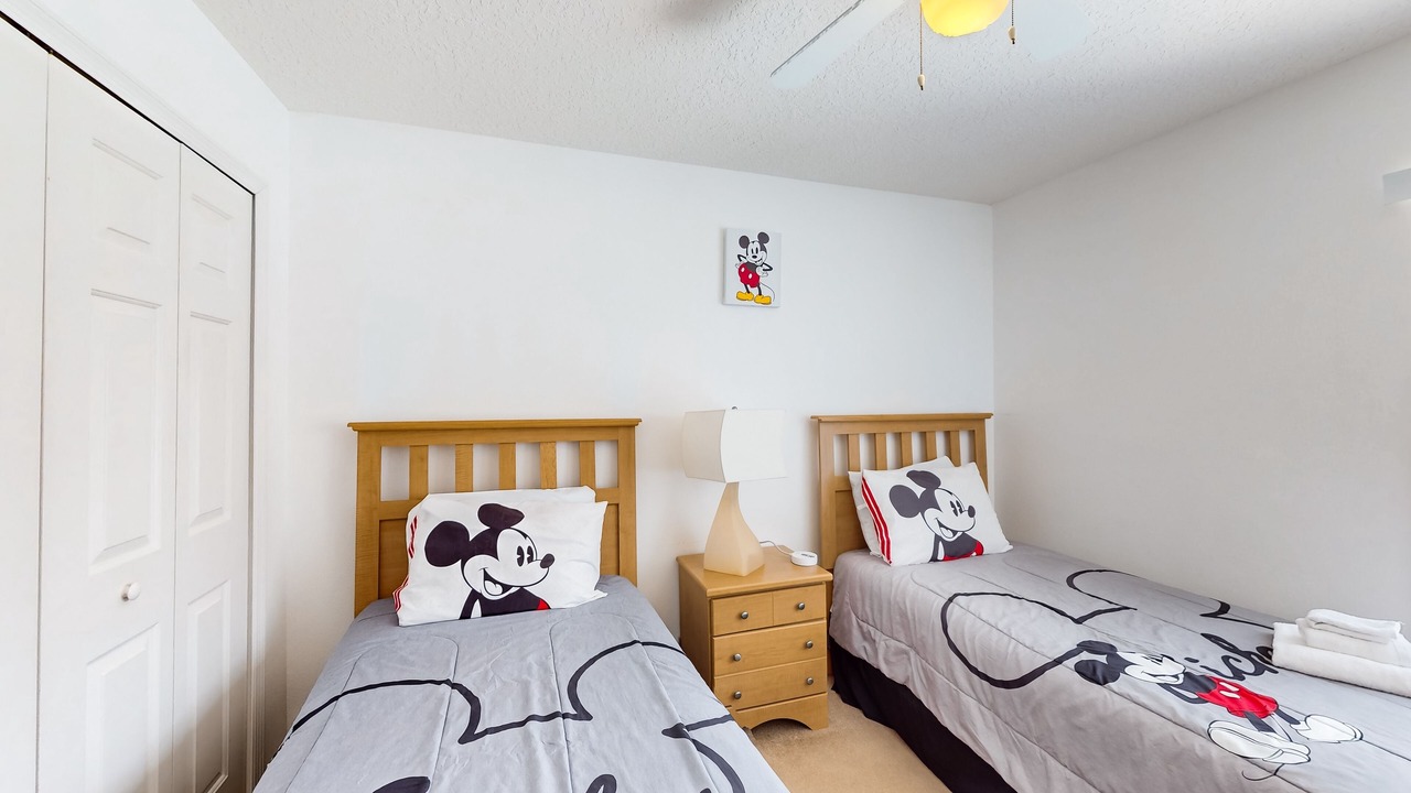Photo of Bedroom in Lindfields