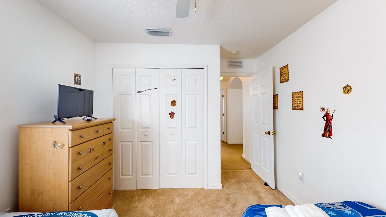Photo of Bedroom in Lindfields