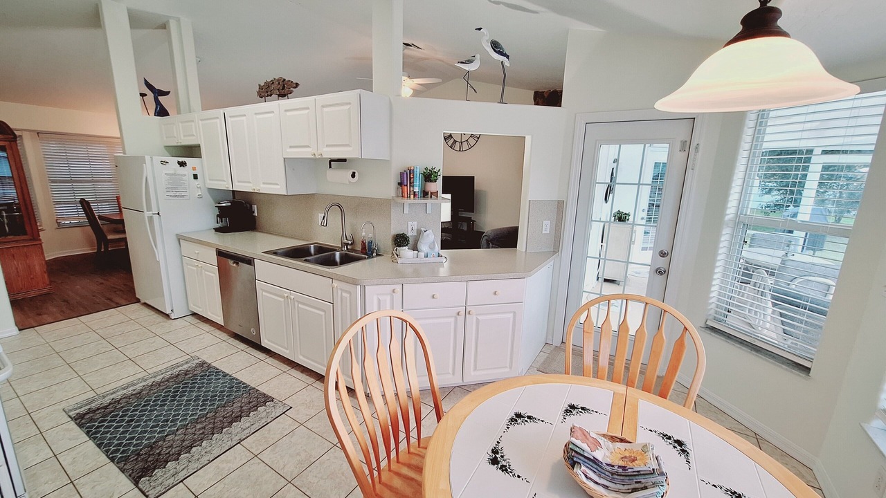 Photo of Kitchen in Sebastian Highlands