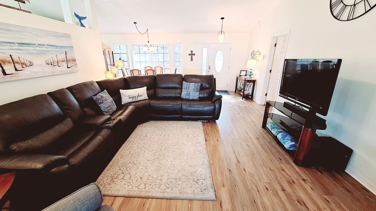 Photo of Livingroom in Sebastian Highlands