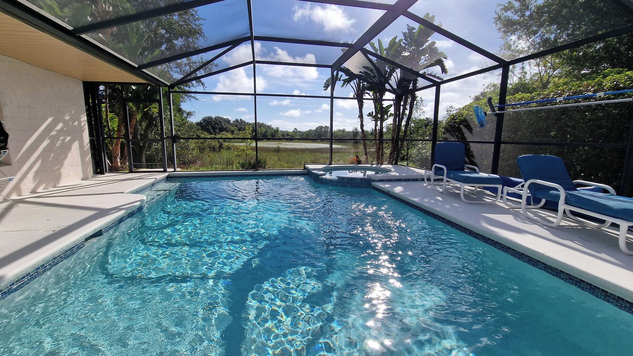 Photo of Outdoor in Orange Tree