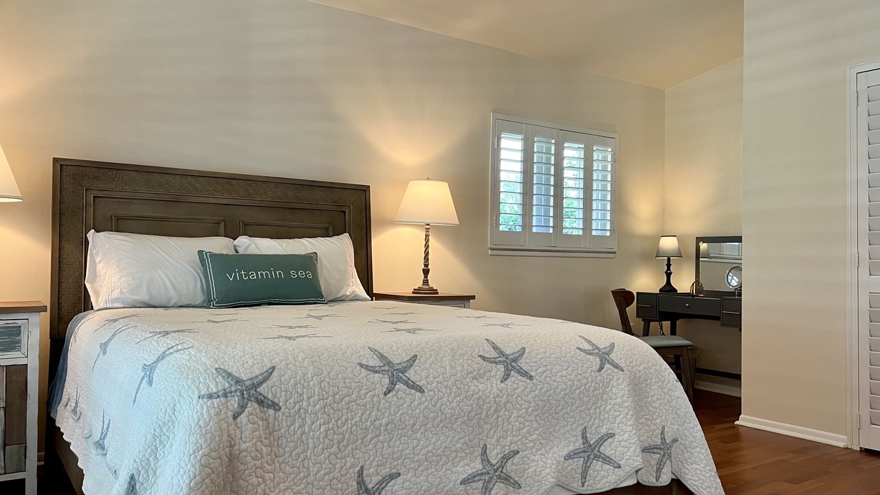 Photo of Bedroom in Indian Beach Sapphire Shores