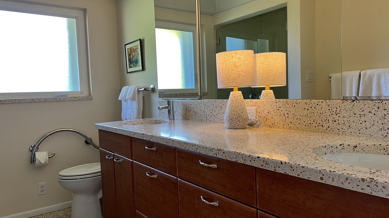 Photo of Bathroom in Indian Beach Sapphire Shores