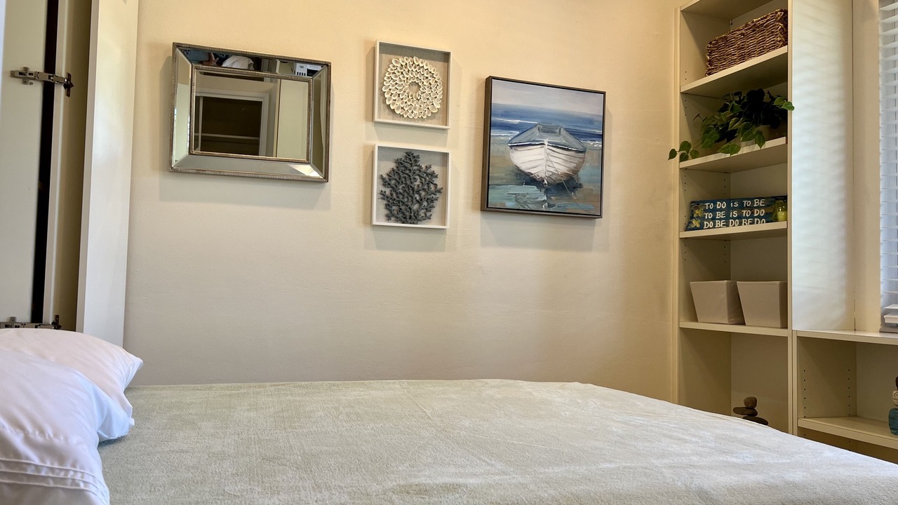 Photo of Bedroom in Indian Beach Sapphire Shores
