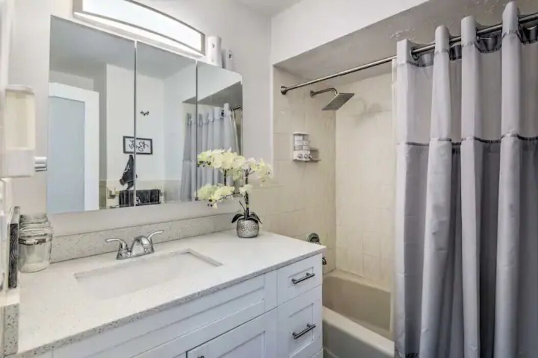 Photo of Bathroom in Miami Lakes