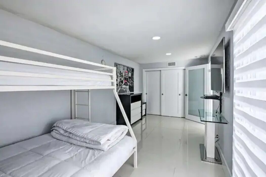 Photo of Bedroom in Miami Lakes