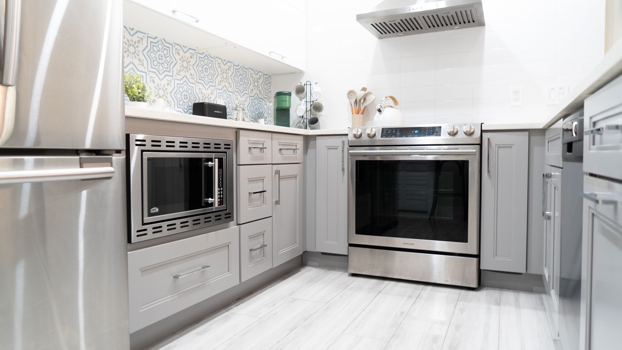 Photo of Kitchen in Central Oakland Park