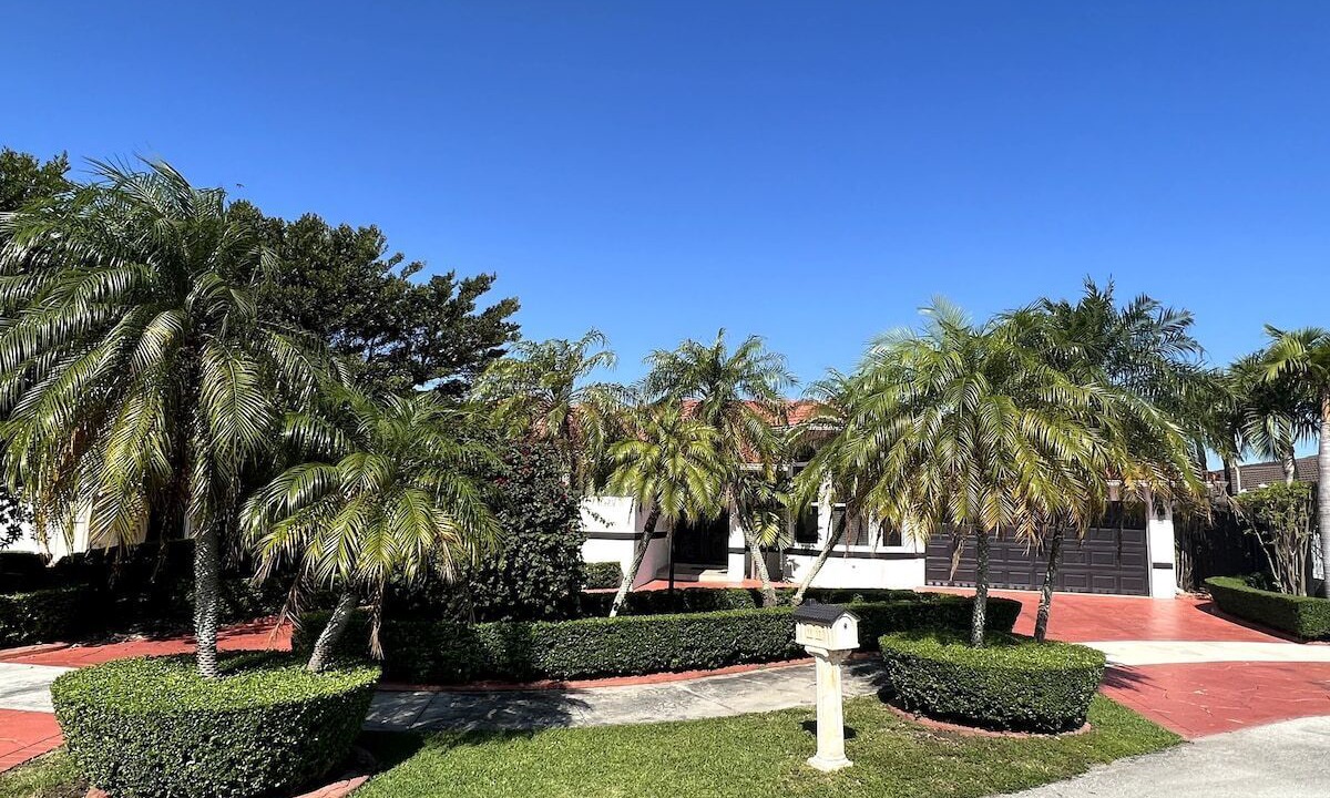 Photo of Outdoor in Tamiami