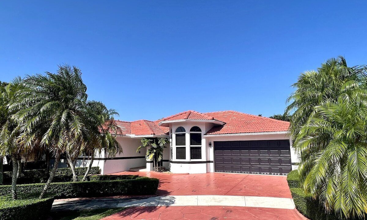 Photo of Outdoor in Tamiami