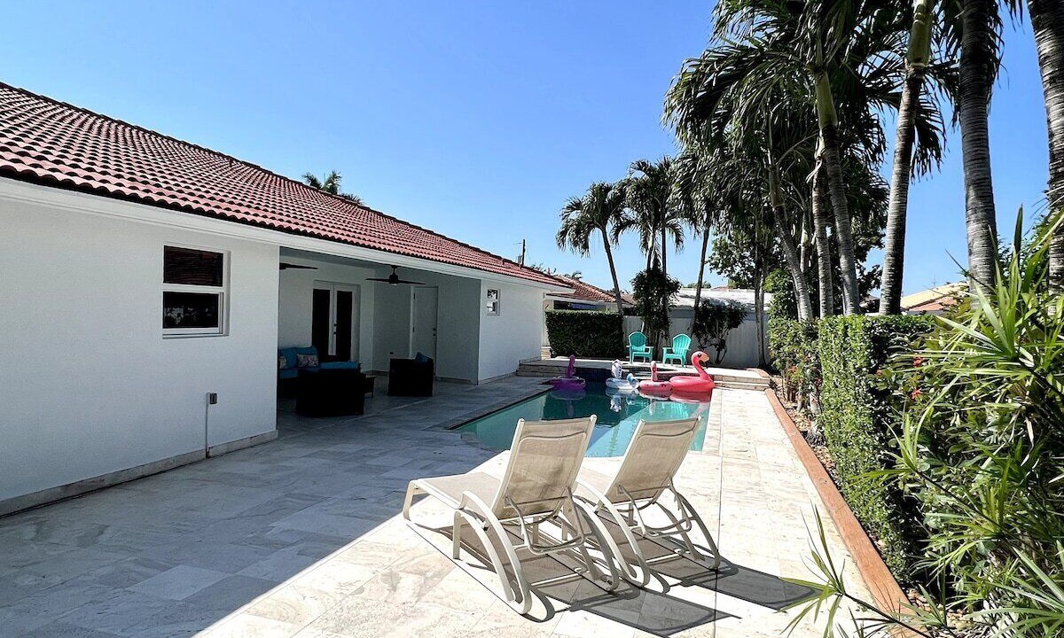 Photo of Outdoor in Tamiami