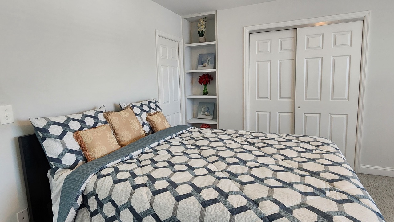 Photo of Bedroom in Dolphin's Cove