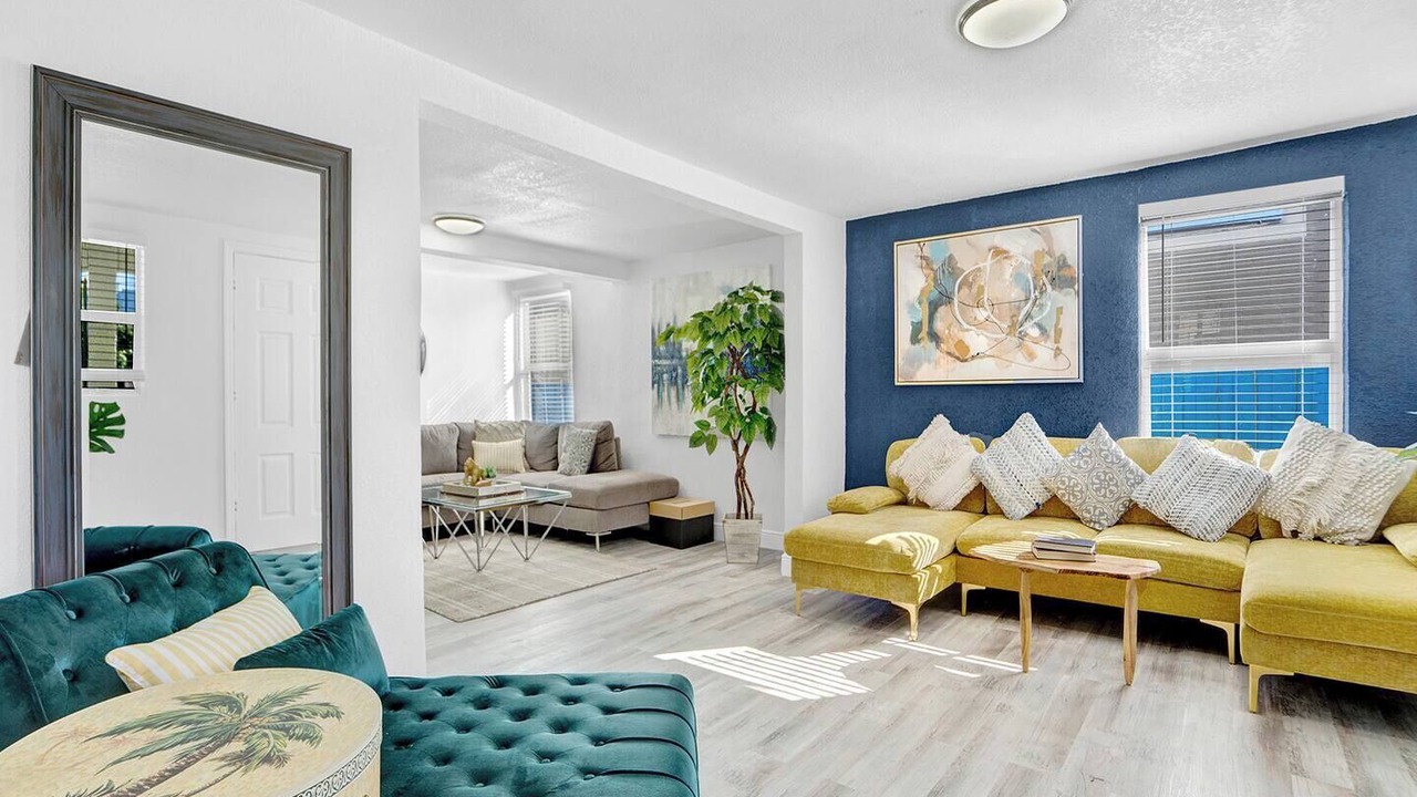 Photo of Livingroom in Allapattah