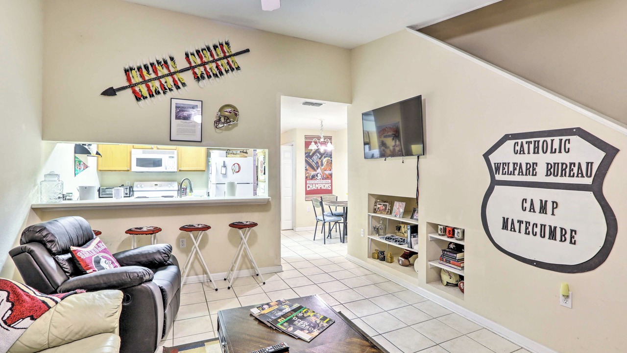 Photo of Livingroom in Tallahassee