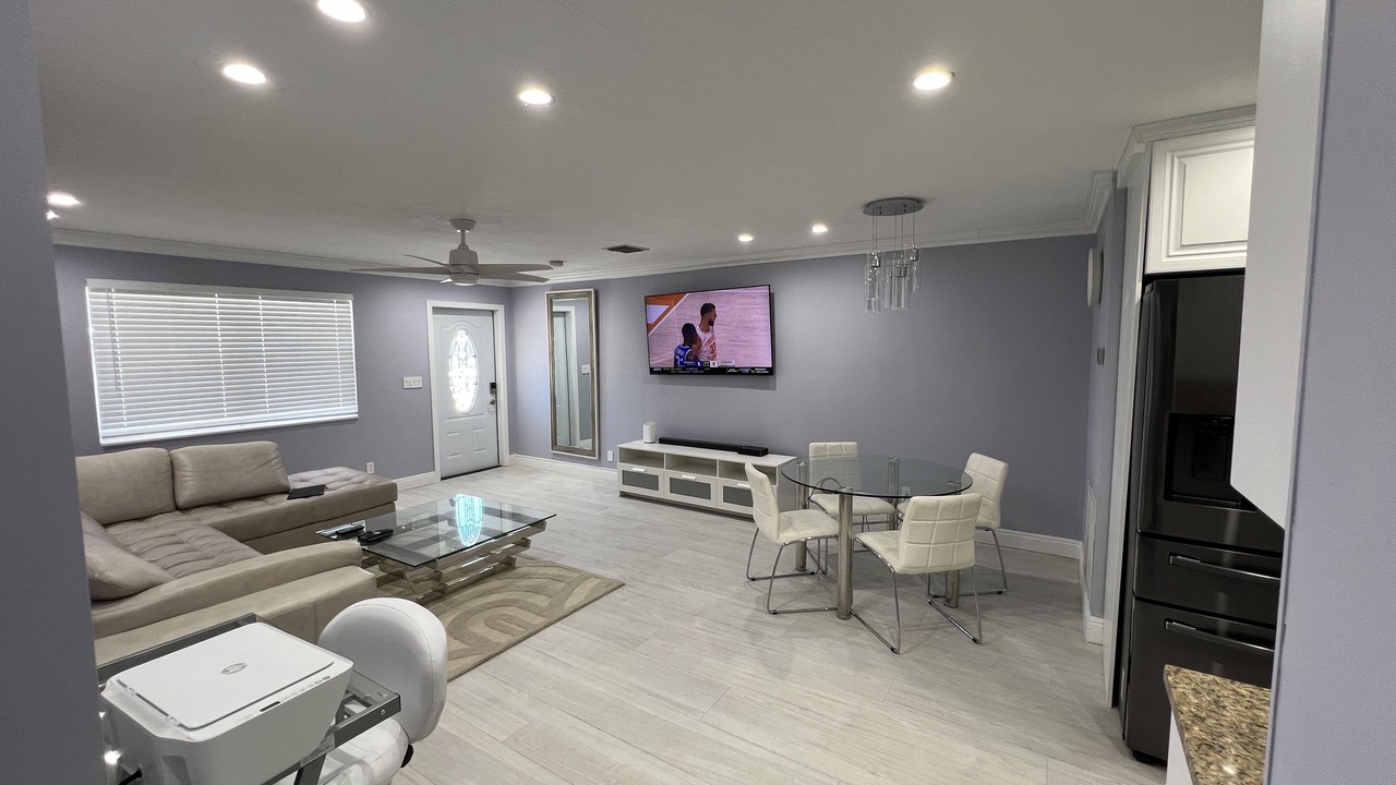 Photo of Livingroom in Greenacres