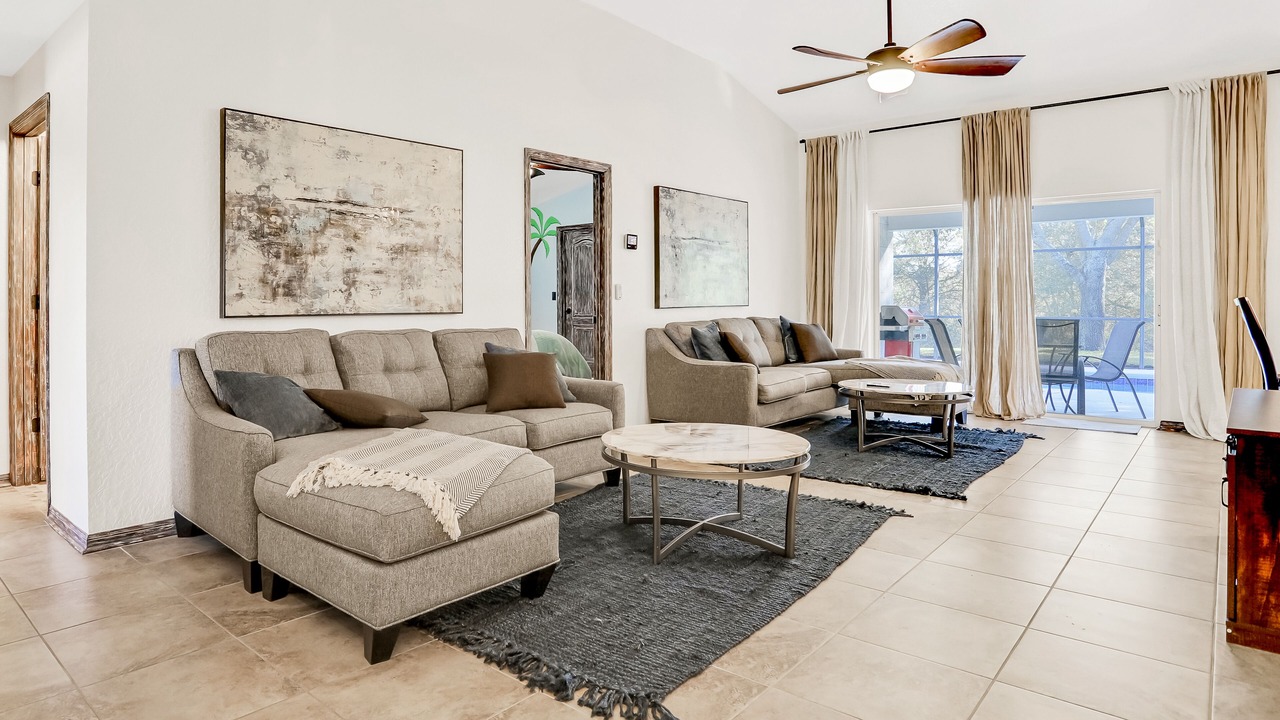Photo of Livingroom in Silver Creek