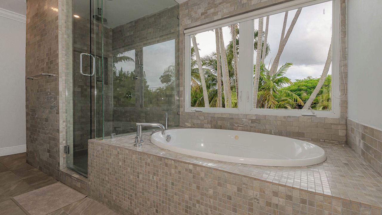 Photo of Bathroom in Pinecrest