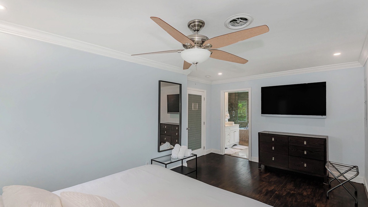 Photo of Bedroom in Pinecrest