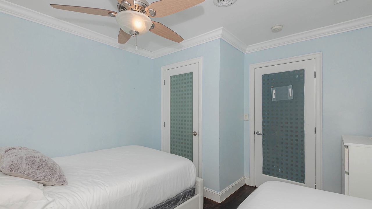 Photo of Bedroom in Pinecrest