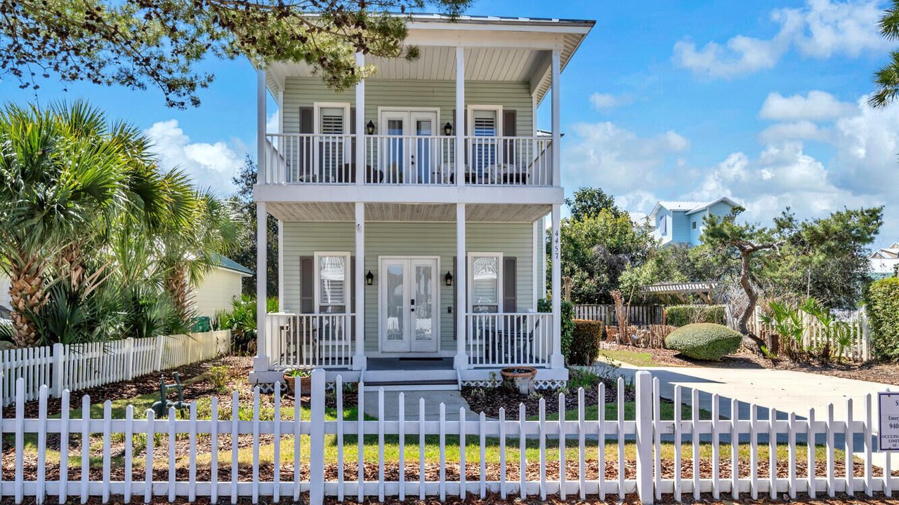 Photo of Outdoor in Crystal Shores